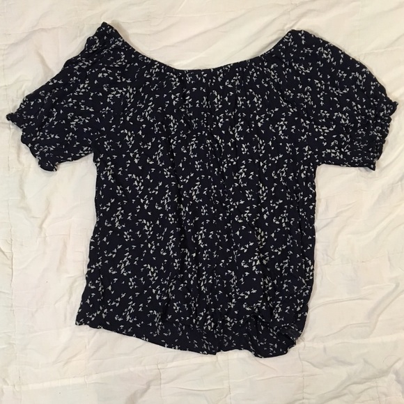 Cute as a flower top! - Picture 4 of 7